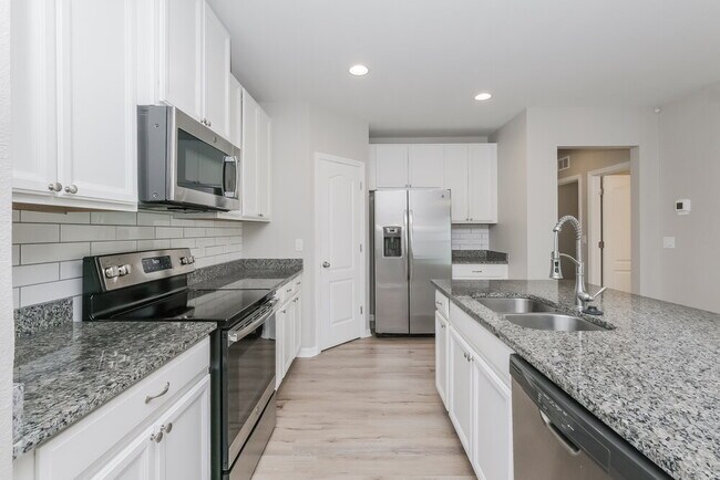 Building Photo - 11305 Hudson Hills Ln