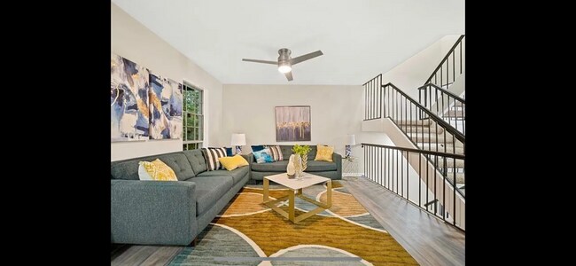 Foto del edificio - 7329 Cardigan Cir