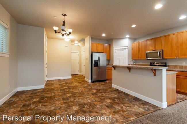 Building Photo - 3 br, 2.5 bath House - 3326 NW 47th Dr