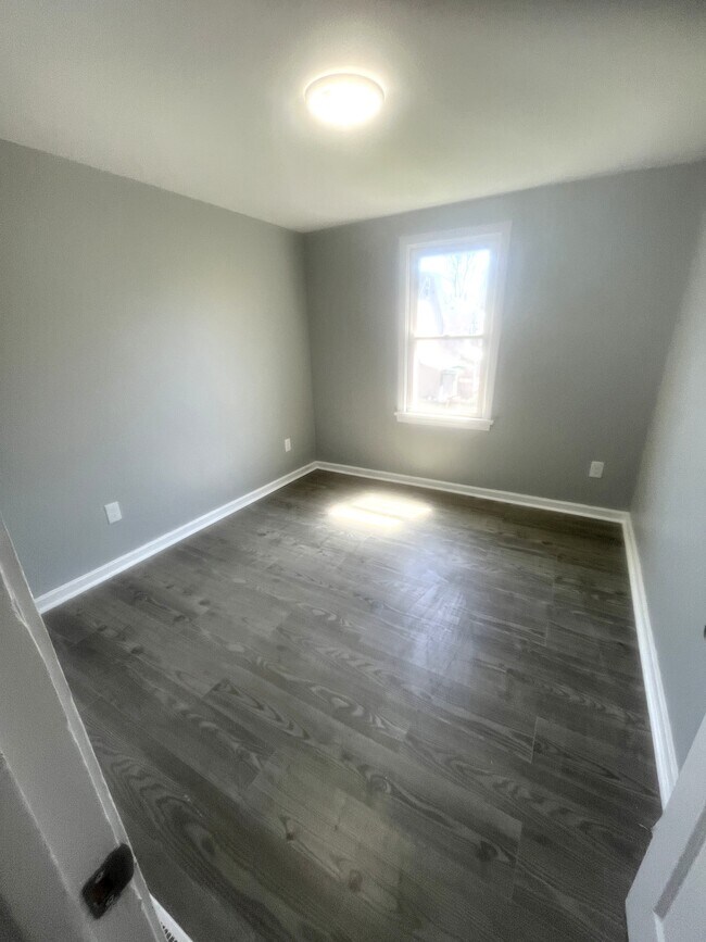 Foto del edificio - 1117 E 9th St