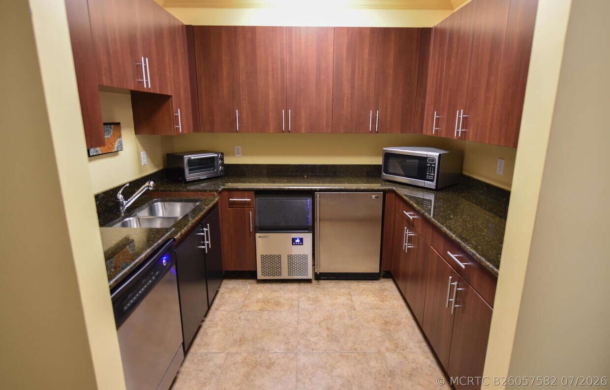 Foto del edificio - 4907 Midtown Ln