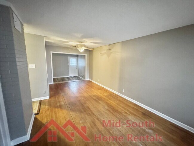 Foto del edificio - 3588 Hendricks Ave