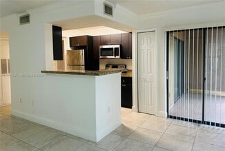 Building Photo - 15689 SW 106th Ln