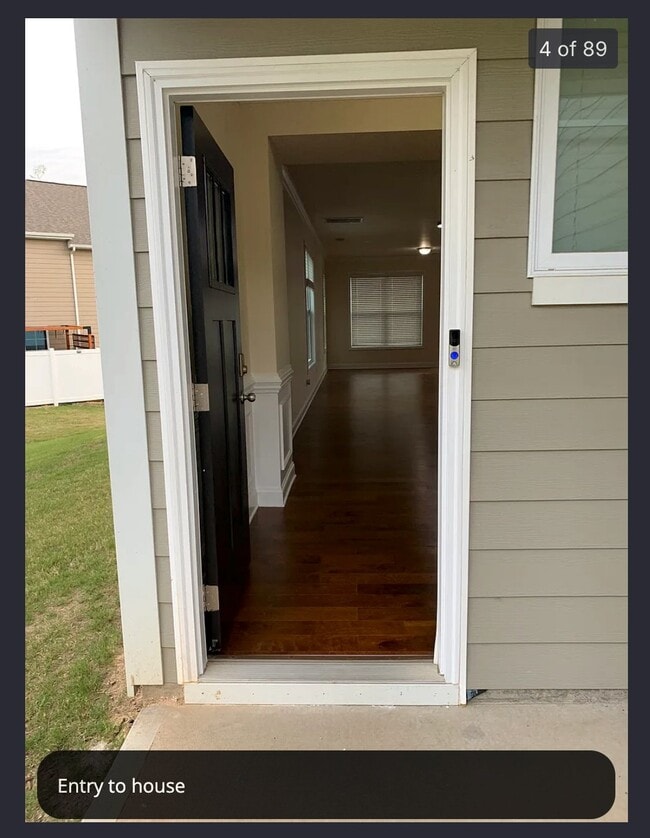 Building Photo - 1464 Bramblewood Dr
