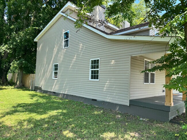 Foto del edificio - 1614 11th Ave N