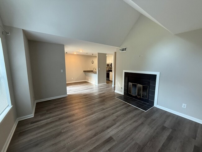 Building Photo - 4021 Whirlaway Ct