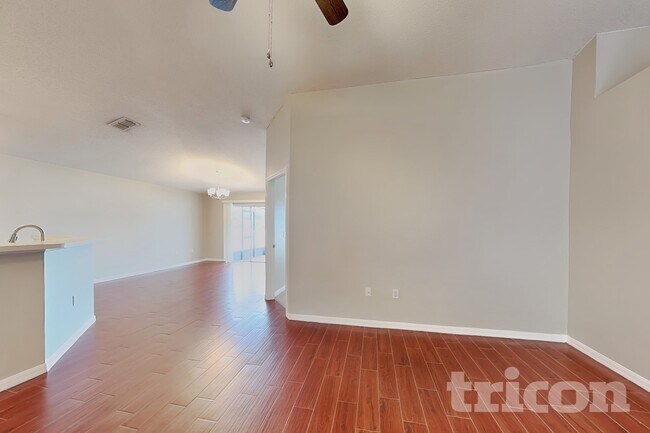 Building Photo - 13049 Waterbourne Dr