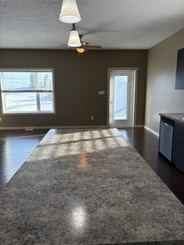 Building Photo - 902-910 10 St