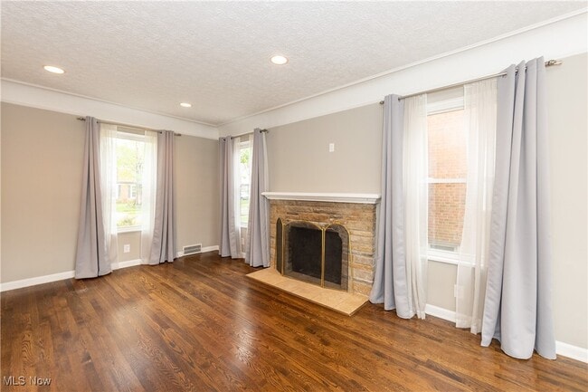 Foto del edificio - 3702 Glencairn Rd