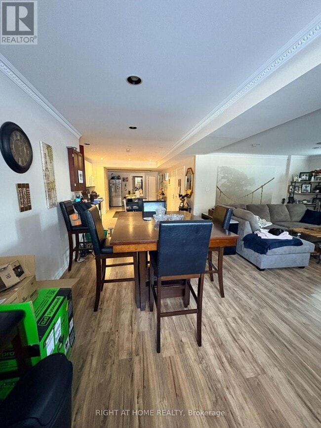 Building Photo - 86 Peter St