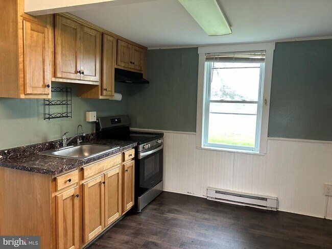 Building Photo - 3413 Harney Rd