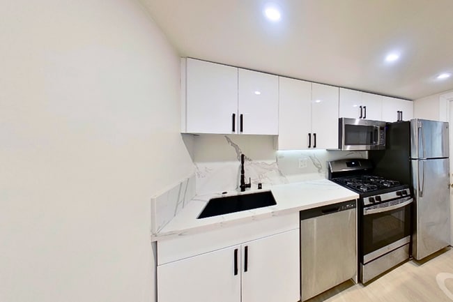 Photo - 2310 Haste St Apartment