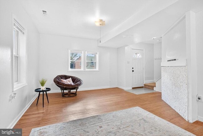 Foto del edificio - 1118 Sterling Ave
