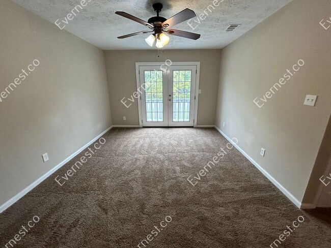 Foto del edificio - 1760 Wesley Way NW