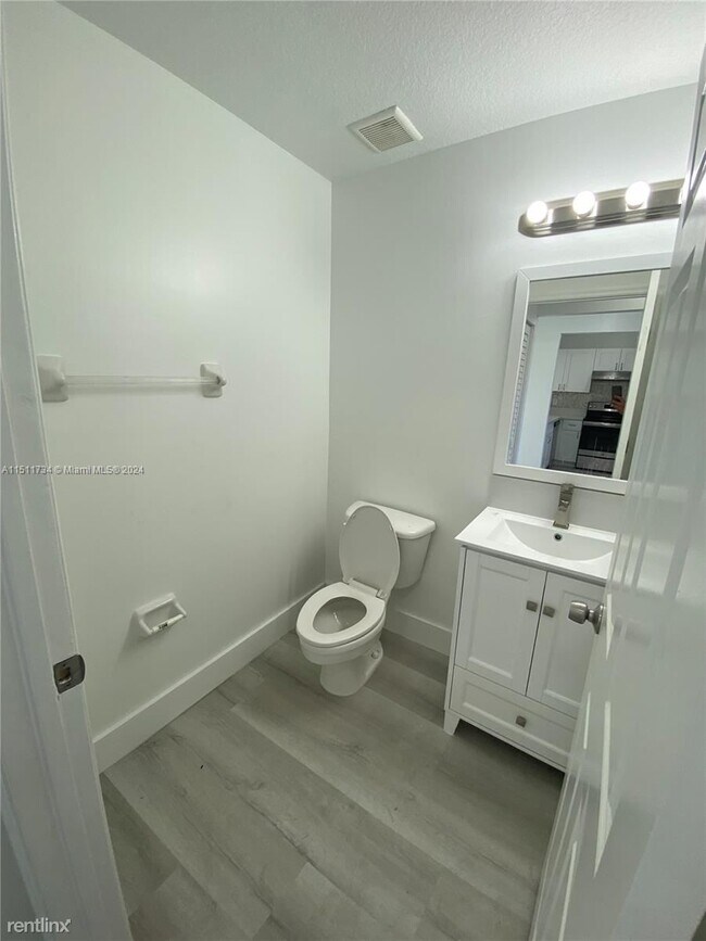 Foto del edificio - 3 br, 2.5 bath House - 8394 SW 152nd Ave