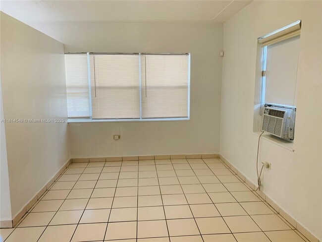 Foto del edificio - 619 NE 88th St