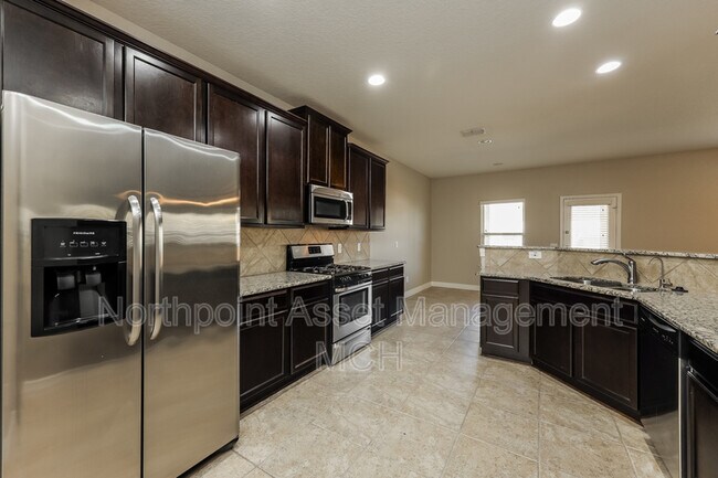 Foto del edificio - 12327 Fort Bliss