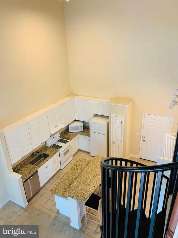 Building Photo - 501 Hungerford Dr