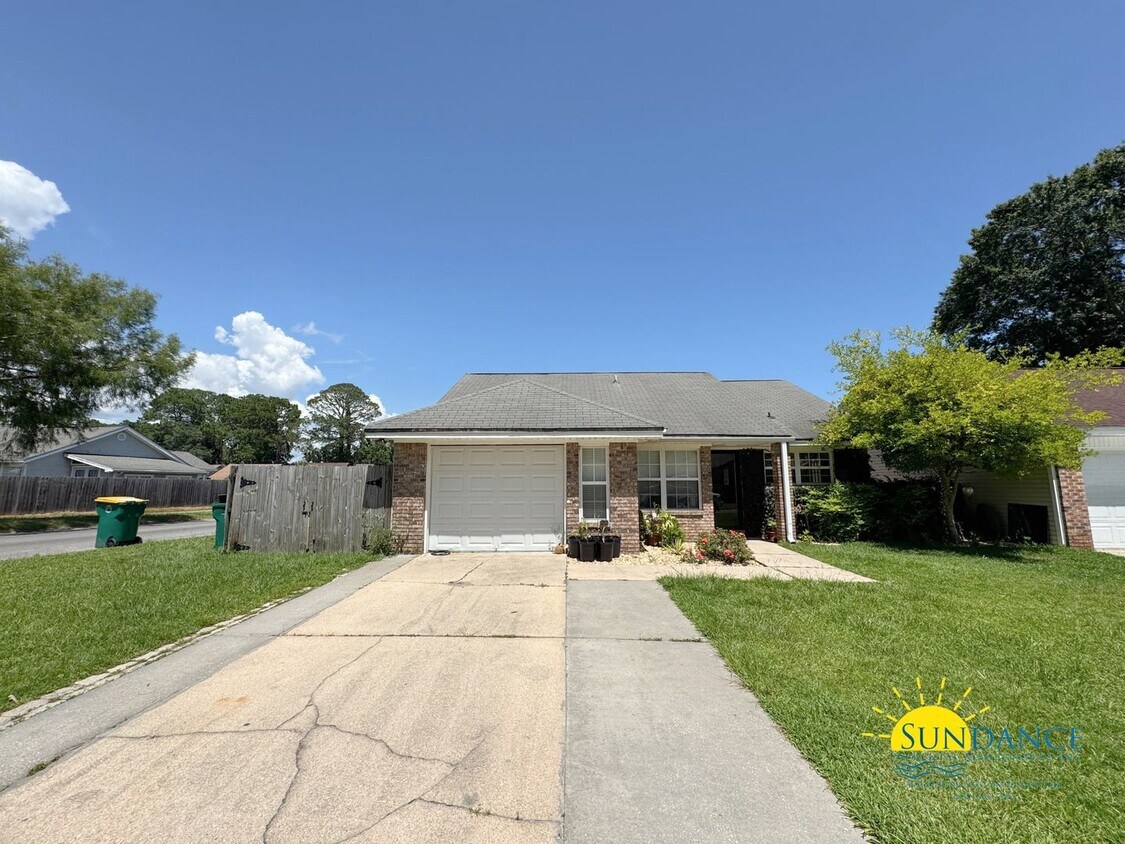 Primary Photo - Updated 3-Bedroom Home in Fort Walton Beach