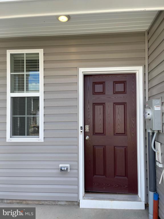 Foto del edificio - 147 College Dr