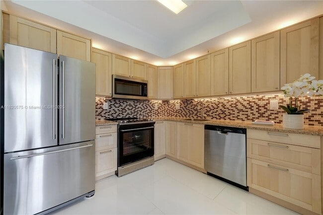 Building Photo - 3500 Coral Wy