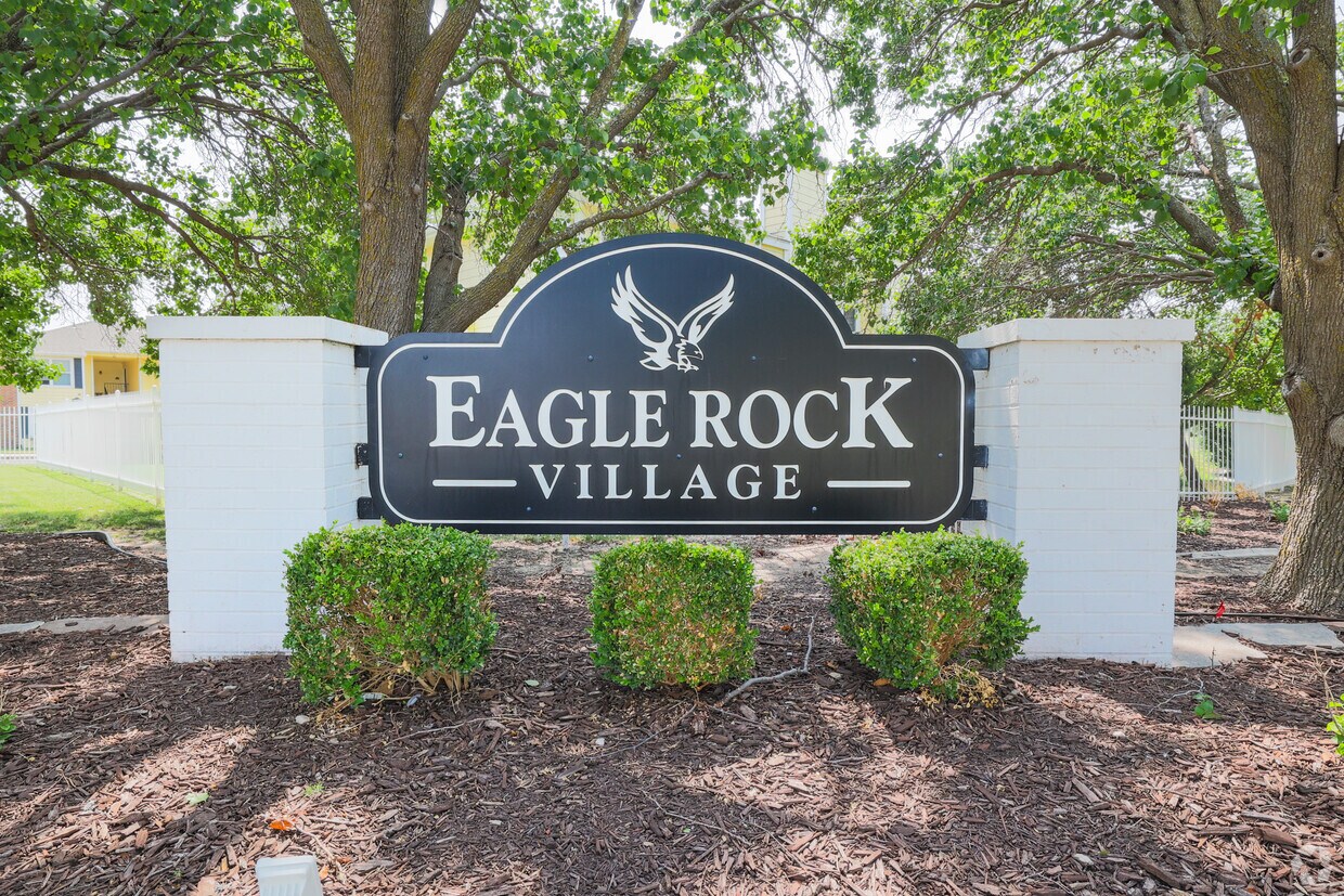Eaglerock Village Apartments Apartments in Wichita, KS