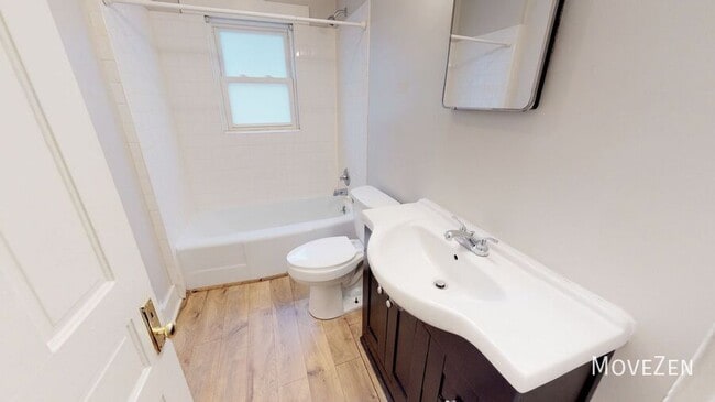 Building Photo - 130 Spring St SW