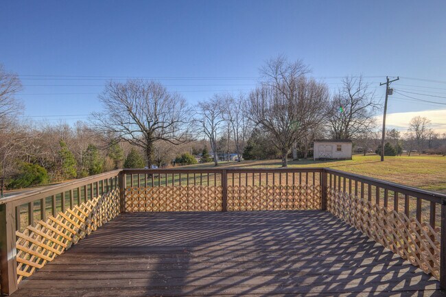 Foto del edificio - 9404 Locust Creek Rd