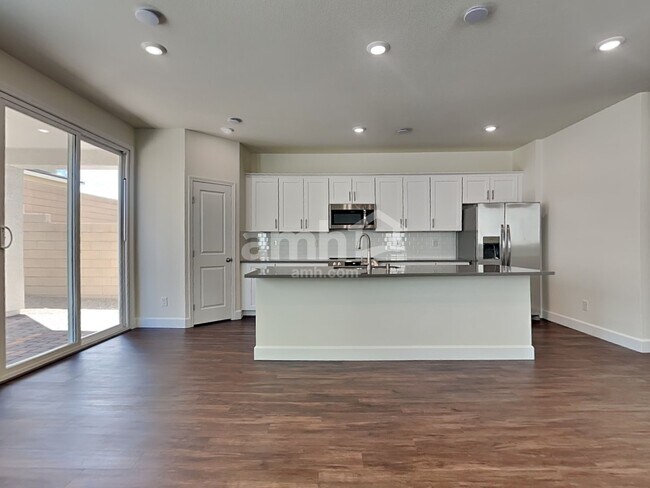 Foto del edificio - 8855 Brent Leaf Ave
