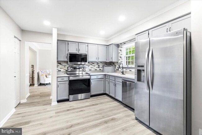 Foto del edificio - 5021 Mallard Ln