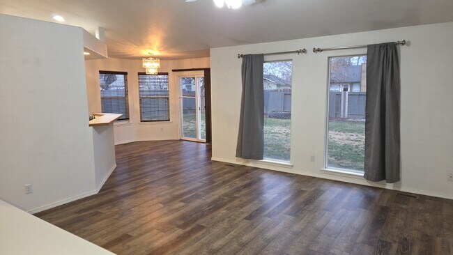 Foto del edificio - 2263 E Clarene St