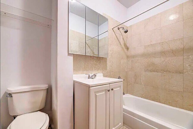 Foto del edificio - 858 10th Ave