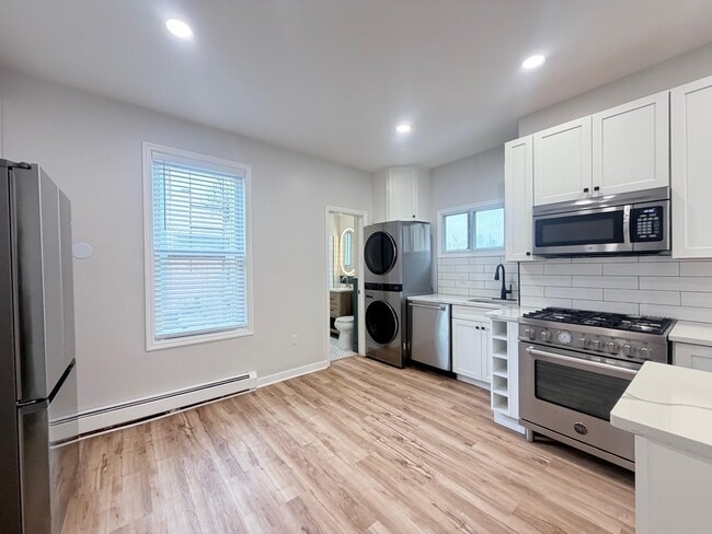 Building Photo - 40 Westervelt Pl