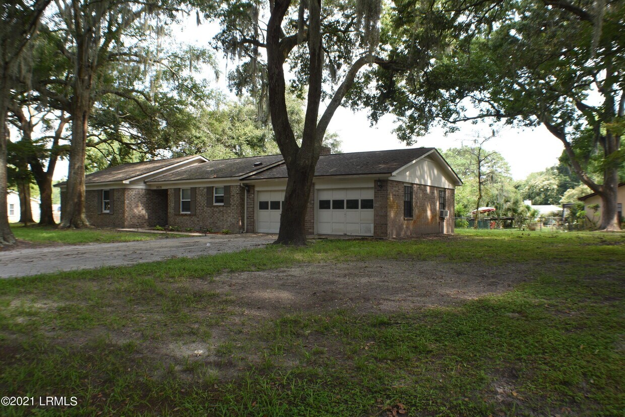 3035 Mink Point Blvd, Beaufort, SC 29902 House Rental in Beaufort, SC