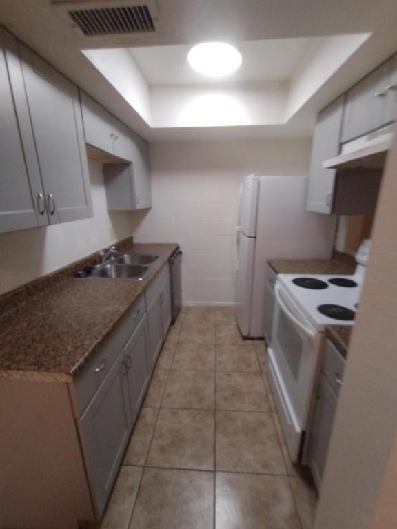 Foto del edificio - 3412 W El Caminito Dr