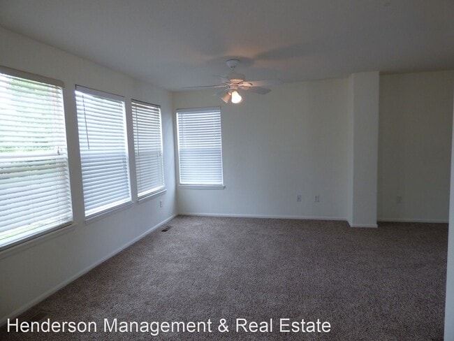 Building Photo - 4 br, 2 bath House - 1711 Twin Lakes Cir