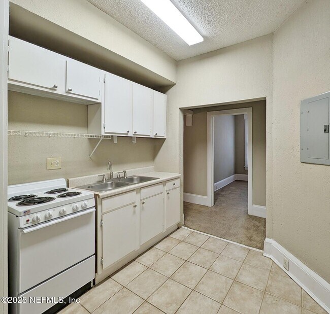 Foto del edificio - 2749 Vernon Terrace