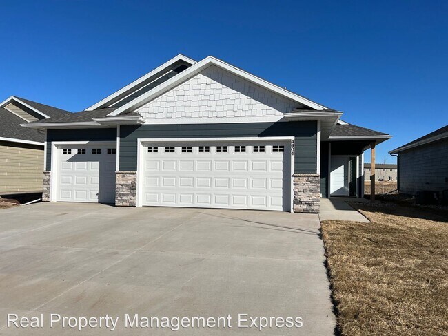 Foto del edificio - 2 br, 2 bath House - 4408 E Leubecher Place