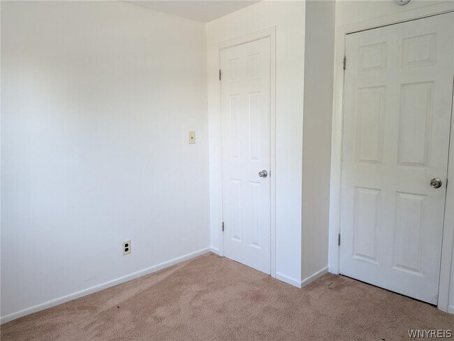 Foto del edificio - 253 Glenhaven Dr