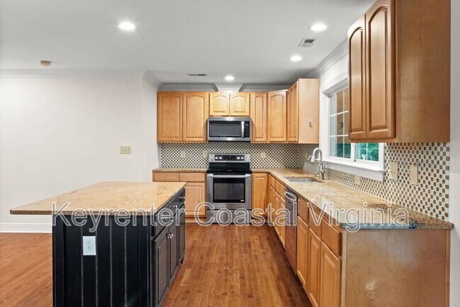 Foto del edificio - 40 Normandy Ln