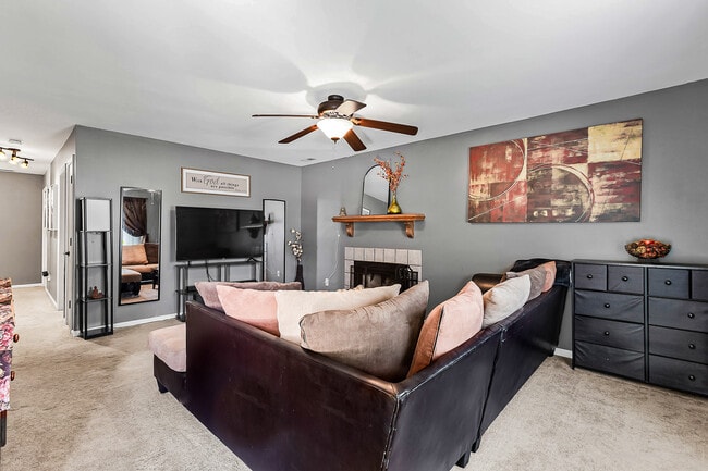Foto del edificio - 3107 Gaitway Ct