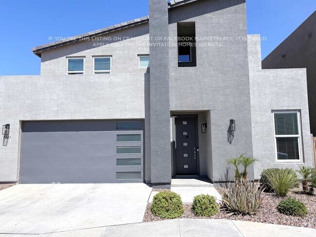 Building Photo - 7323 S 23rd Dr