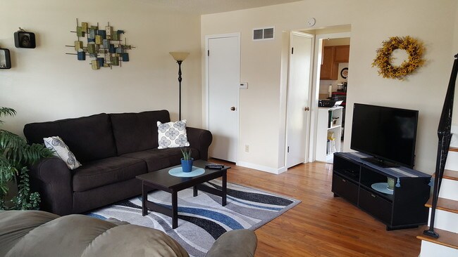 Building Photo - 2212 Prairie Glen Pl