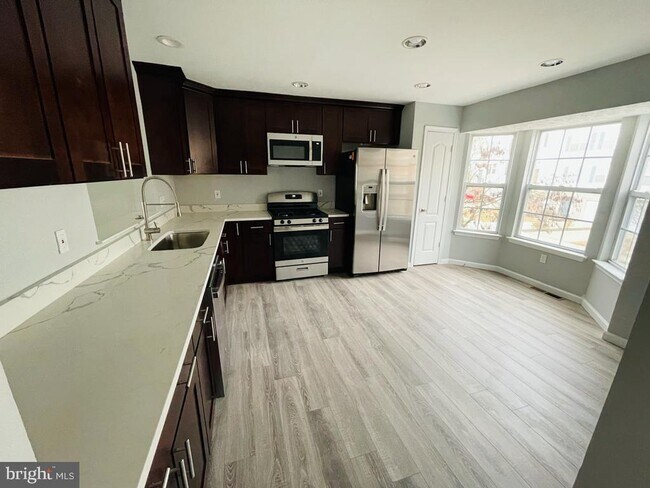 Foto del edificio - 16411 Elysian Ln