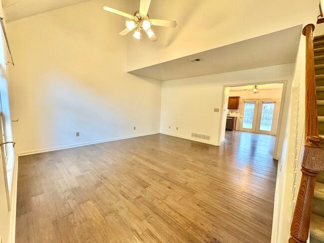 Foto del edificio - 2453 Prescott Ln