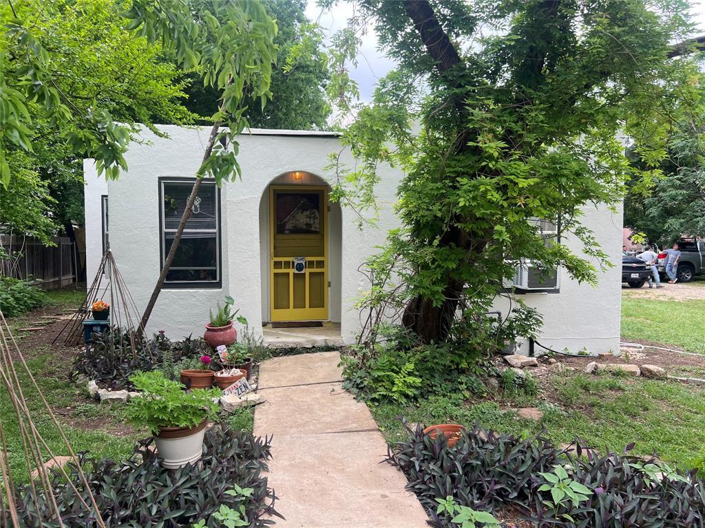 Primary Photo - 5009 Avenue G