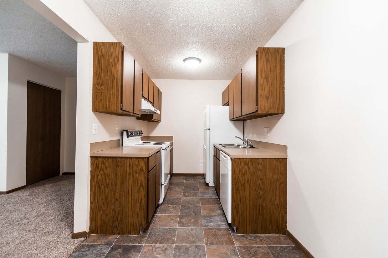 Hannifin Apartments Apartments in Bismarck, ND