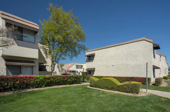 Building Photo - Victoria Apartments