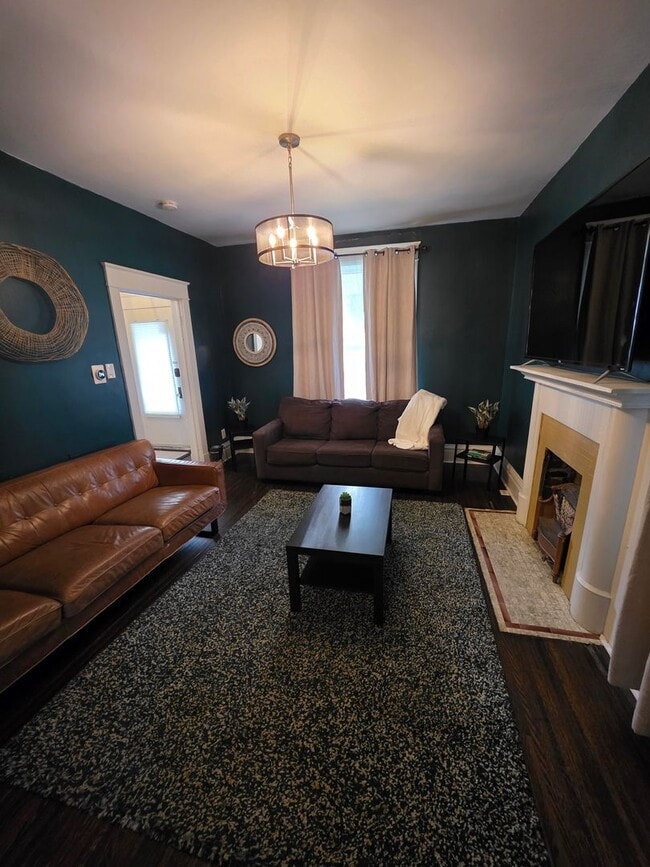 Foto del edificio - Newly Fully Furnished Midtown House
