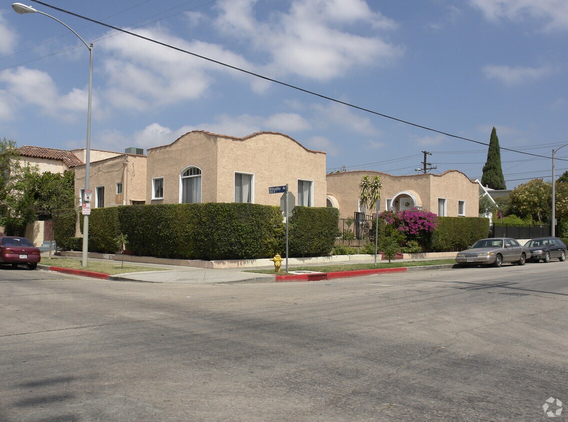 Primary Photo - 901 N El Centro Ave